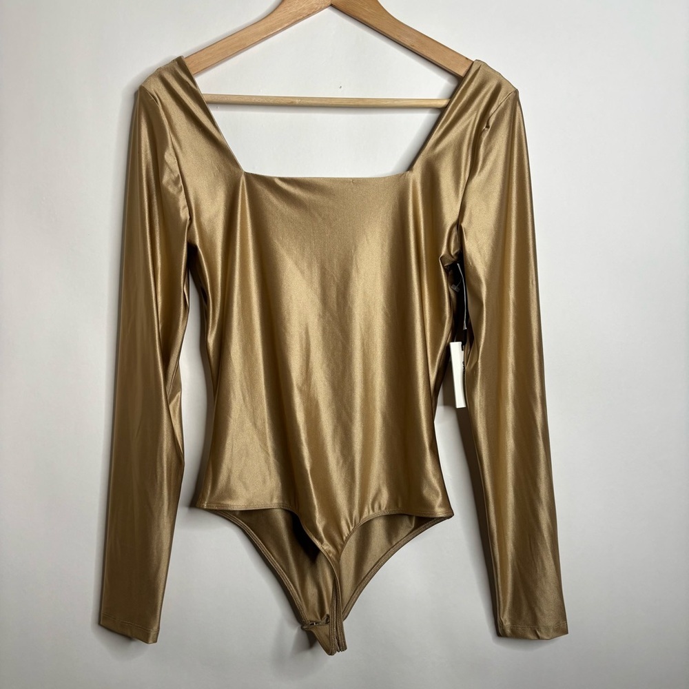 NWT Aritzia Babaton Contour Squareneck Longsleeve Bodysuit size Medium - Picture 8 of 9